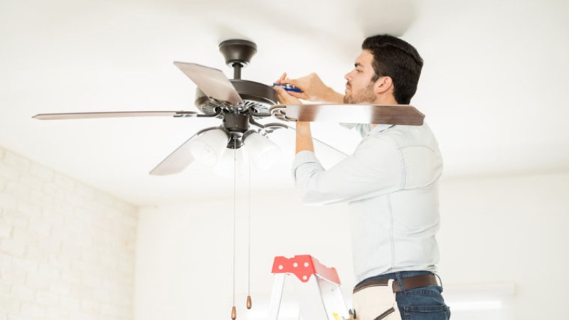 When to Hire an Electrician